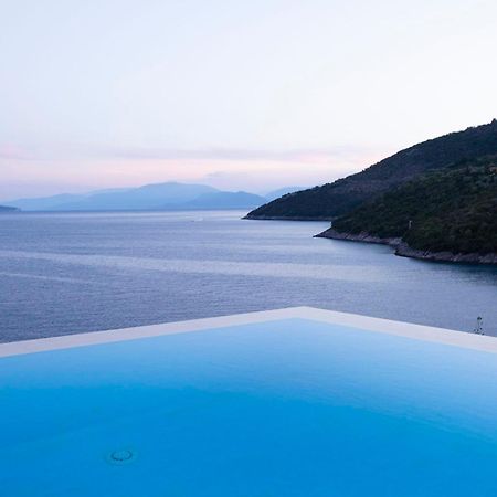 Villa Kalamos - Modern Villa In Sivota Bay With Direct Access To Sea Extérieur photo